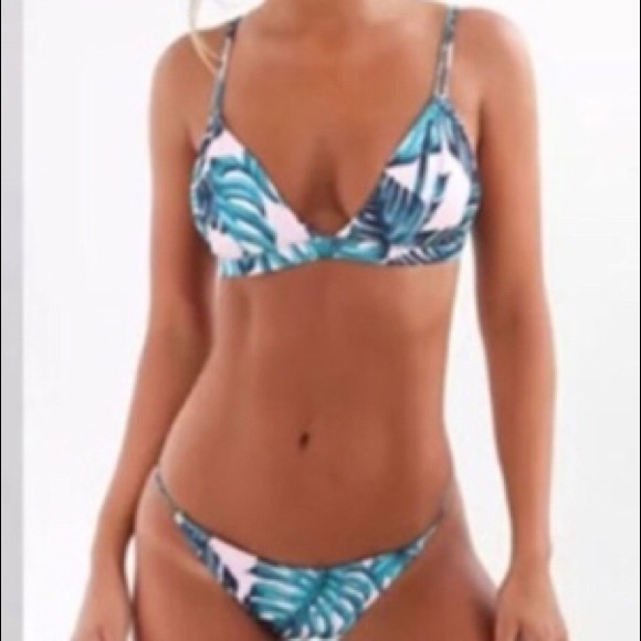 🏖BIKINI SUMMER SALE🏖 - Picture 2 of 4